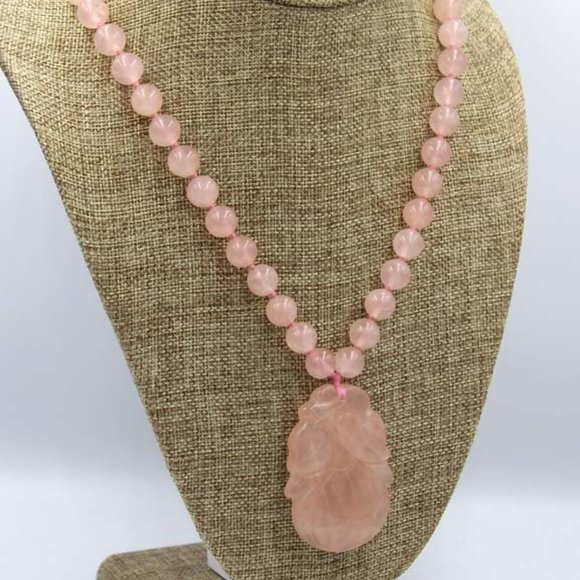 Chinese Jade Bead Necklace With Jade Lotus Flower Pendant - Picture 2 of 7